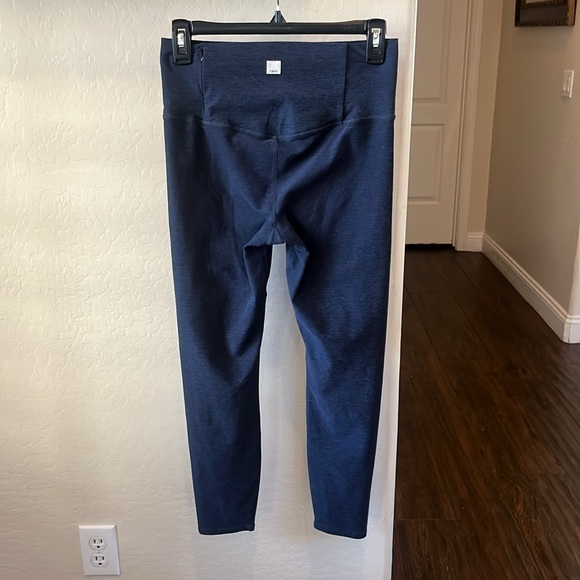 Like NEW VUORI CLEAN ELEVATION LEGGING - Picture 5 of 6